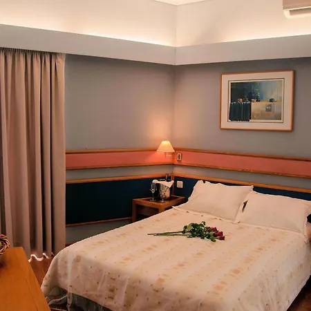 Samaras Hotel Lamía