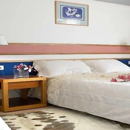 Hotel Samaras 3*