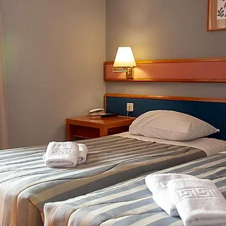 Hotel Samaras 3*